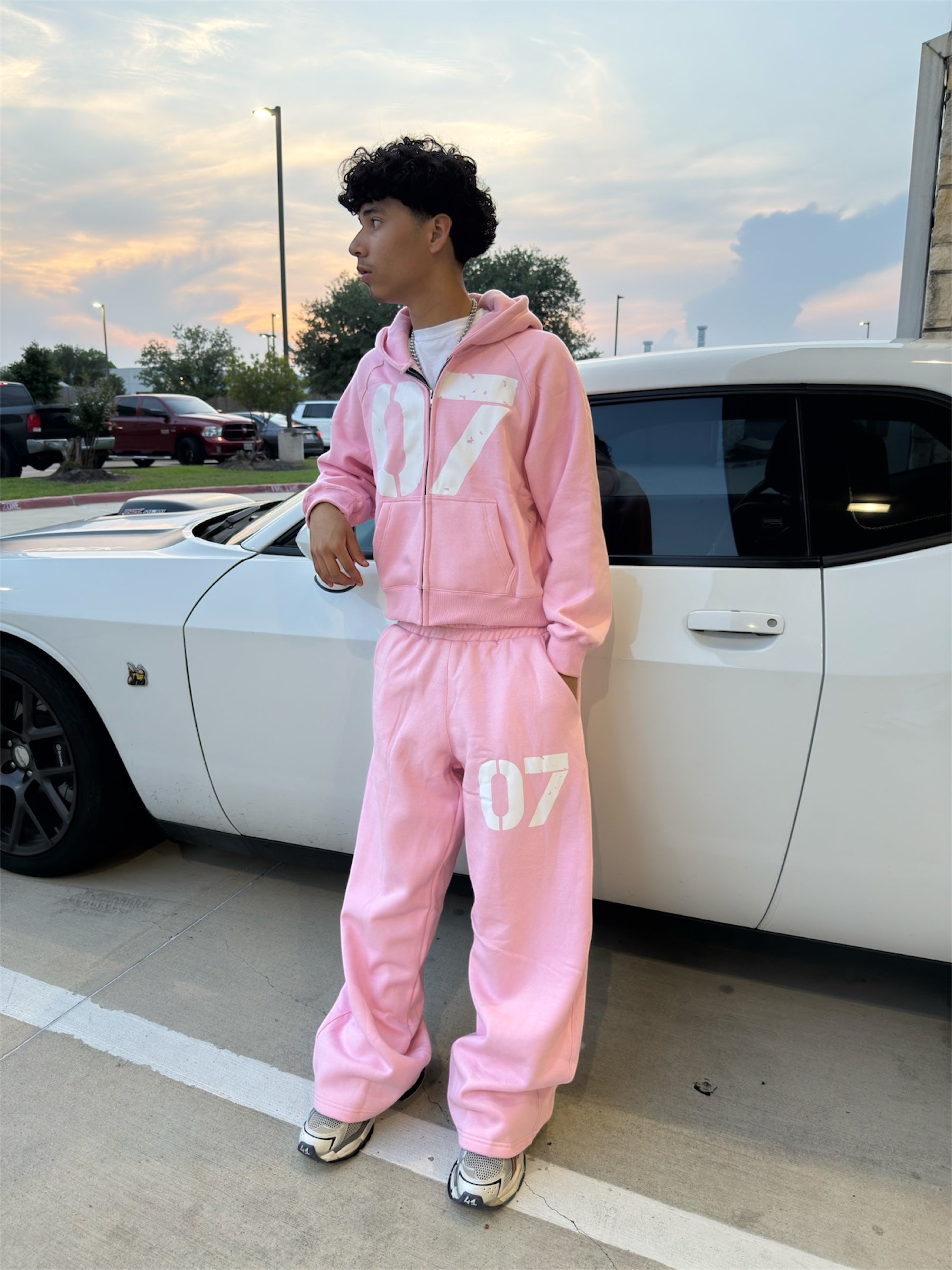 07 LIGHT PINK SWEATS
