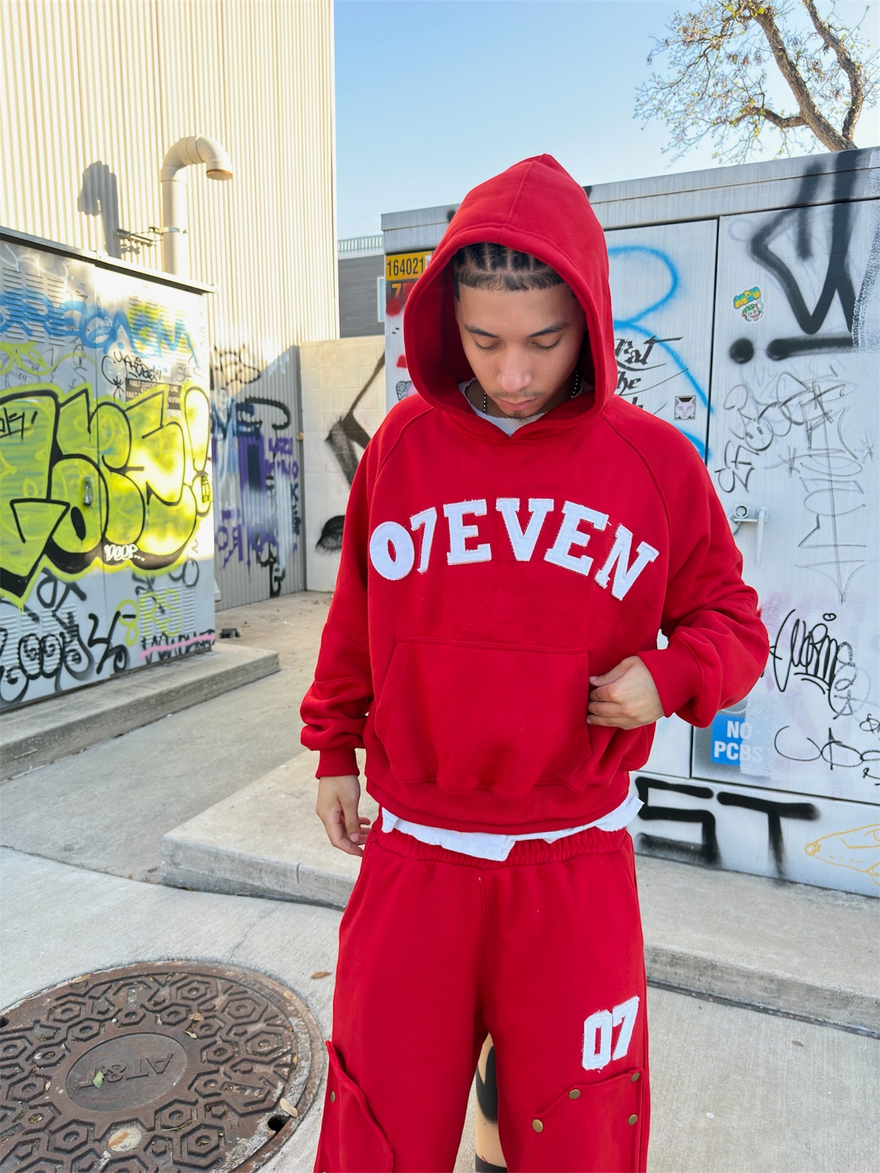 07 RED ESSENTIALS HOODIE