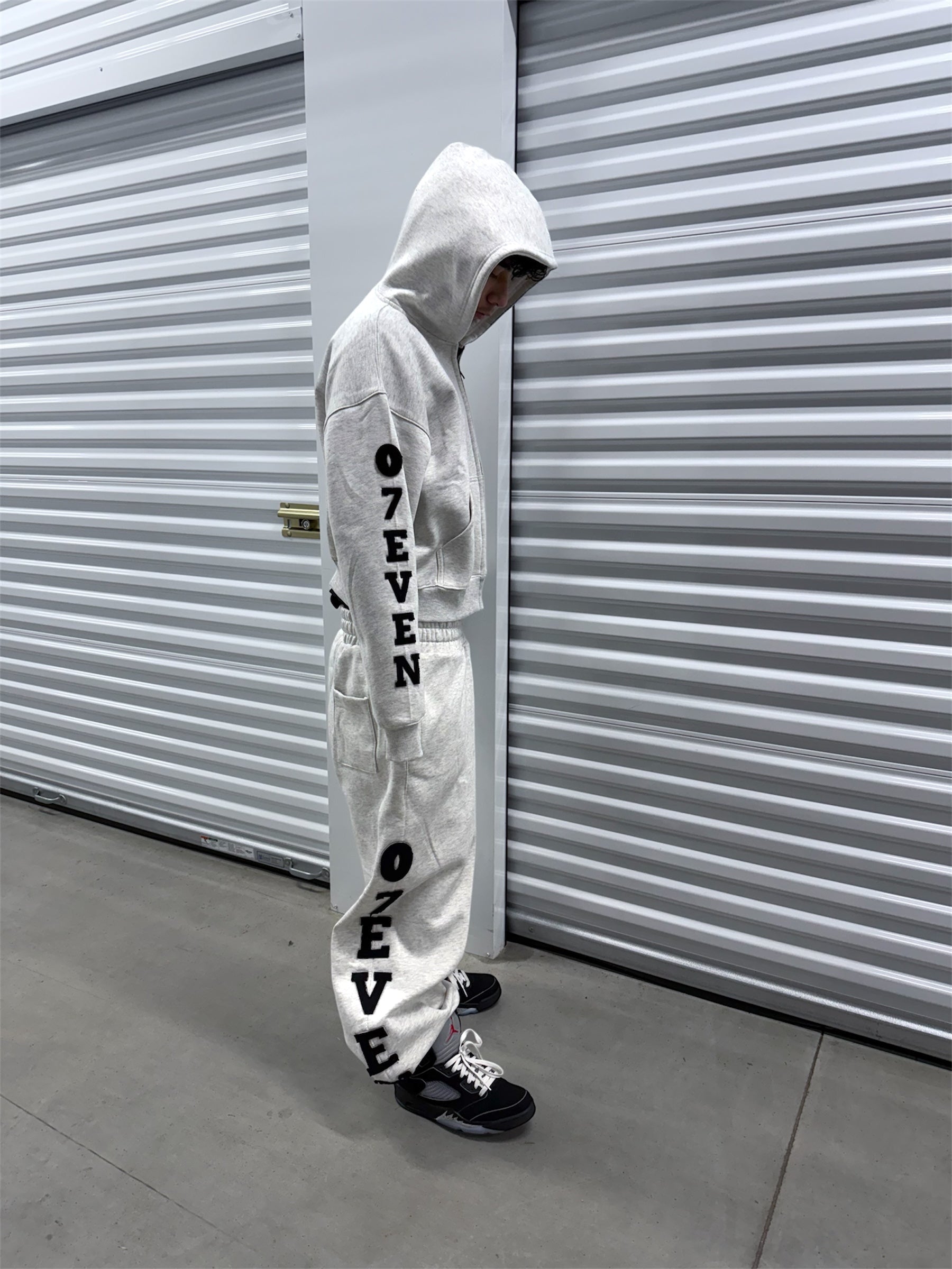 07EVEN ZIP UP